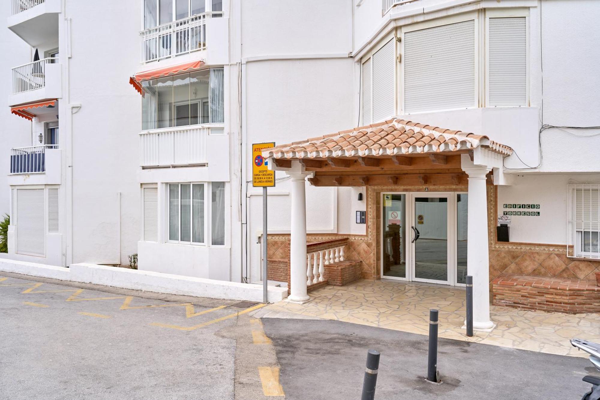 Large One Bed Apartment